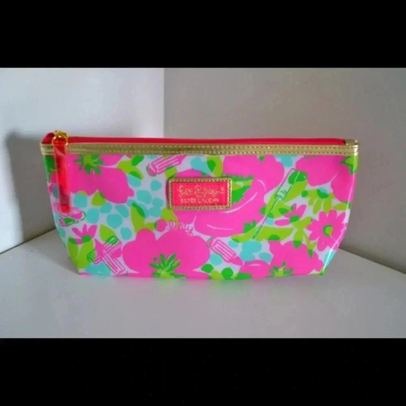 Lilly Pulitzer Handbags - NWOT Lilly Pulitzer cosmetic pouch